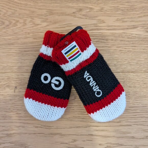 ๐ 2 for 20 ๐ Hudson's Bay Canada Thumbless Infant Mittens - Picture 1 of 2